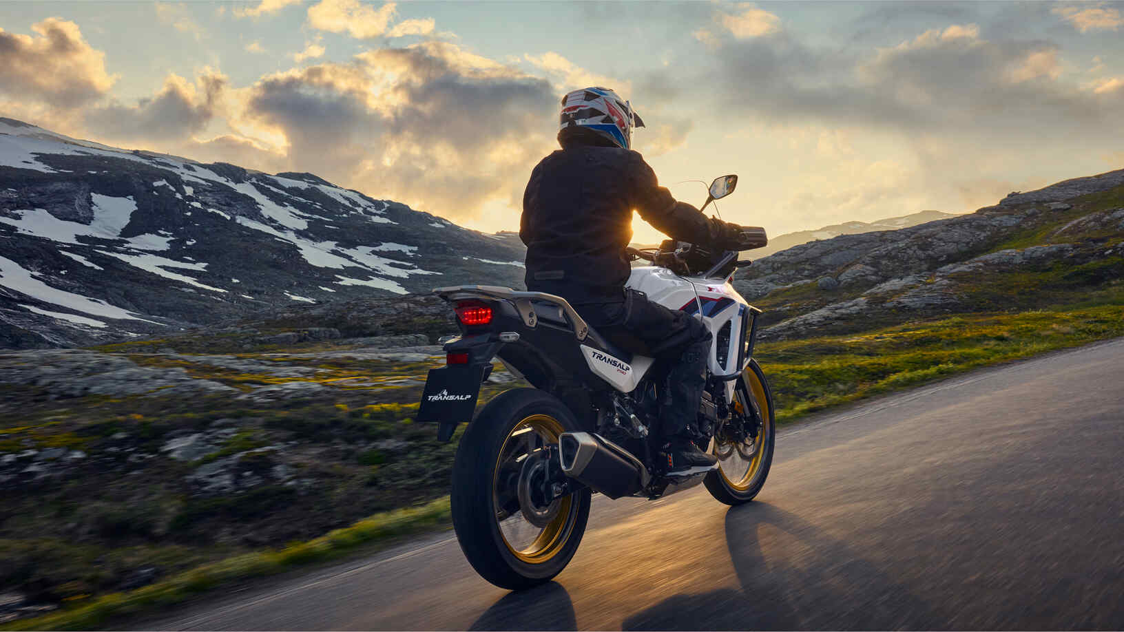 Könnyű, precízen kormányozható váz